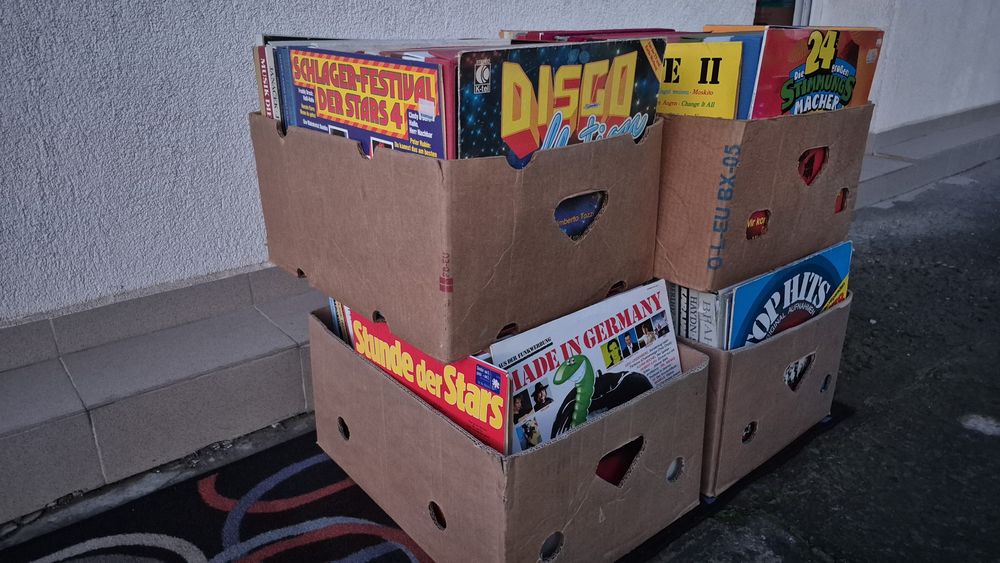 Lot Discuri Vinil colectie aproximativ 100 LP in stare buna cu muzica