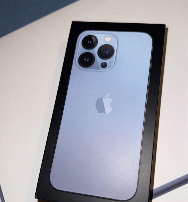 Iphone 13 pro sierra blue