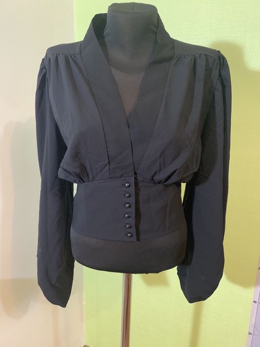 Женская одежда 2-3тыс.