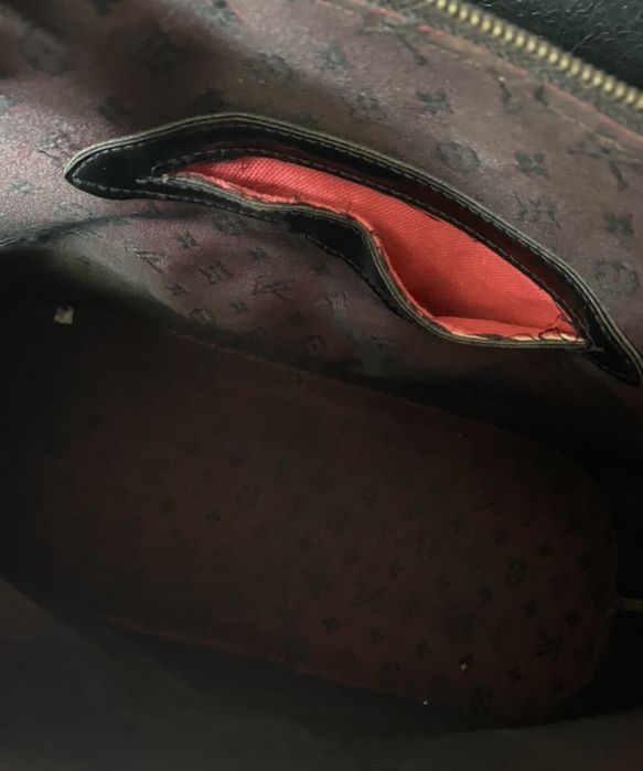 Кожена Чанта LV тип мида