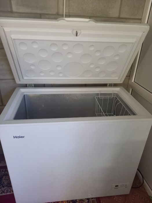 Продам морозильную камеру