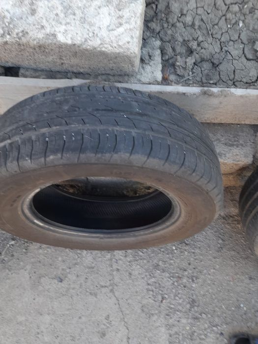 Покрыша размер R15 65/195