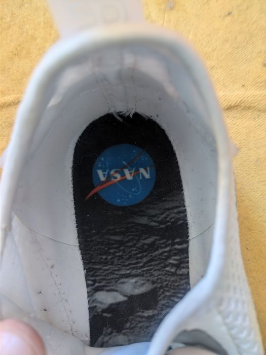 Адидас уникален 42  номер