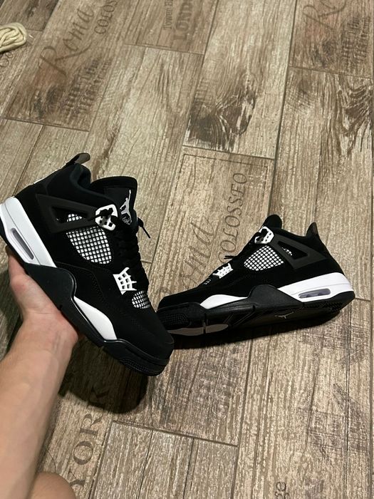 Jordan 4 White Thunder