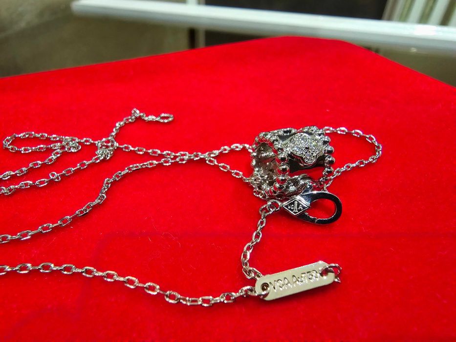 Van Cleef & Arpels VCA Silver Perlée Diamond Clovers Дамско Колие