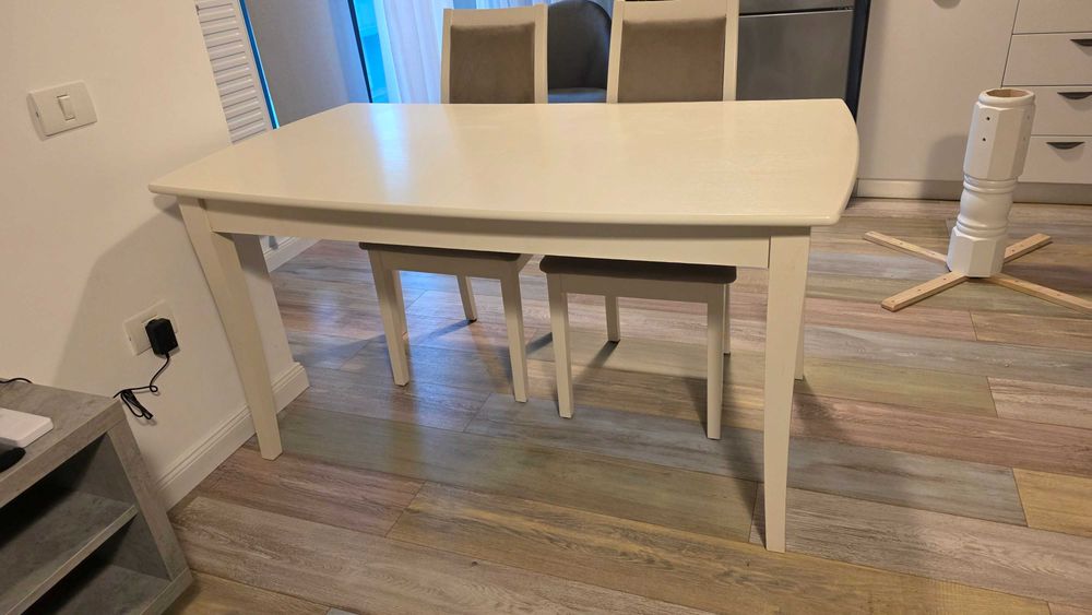 masa alba MDF  extensibila pana la 10 persoane