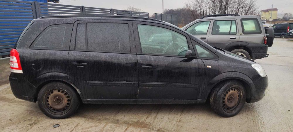 Piese din Dezmembrari Opel Zafira B 1700 cdti z17dtr an 2010