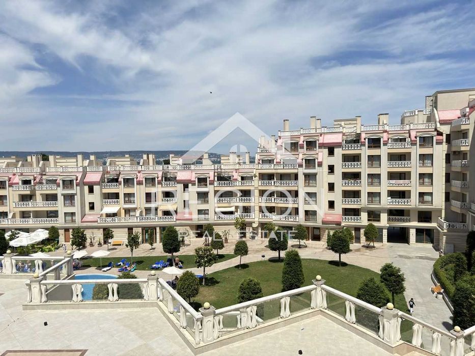 Дава се под наем Двустаен апартамент в Варна, Бриз - 120 кв.м за 700 € - Снимка #15