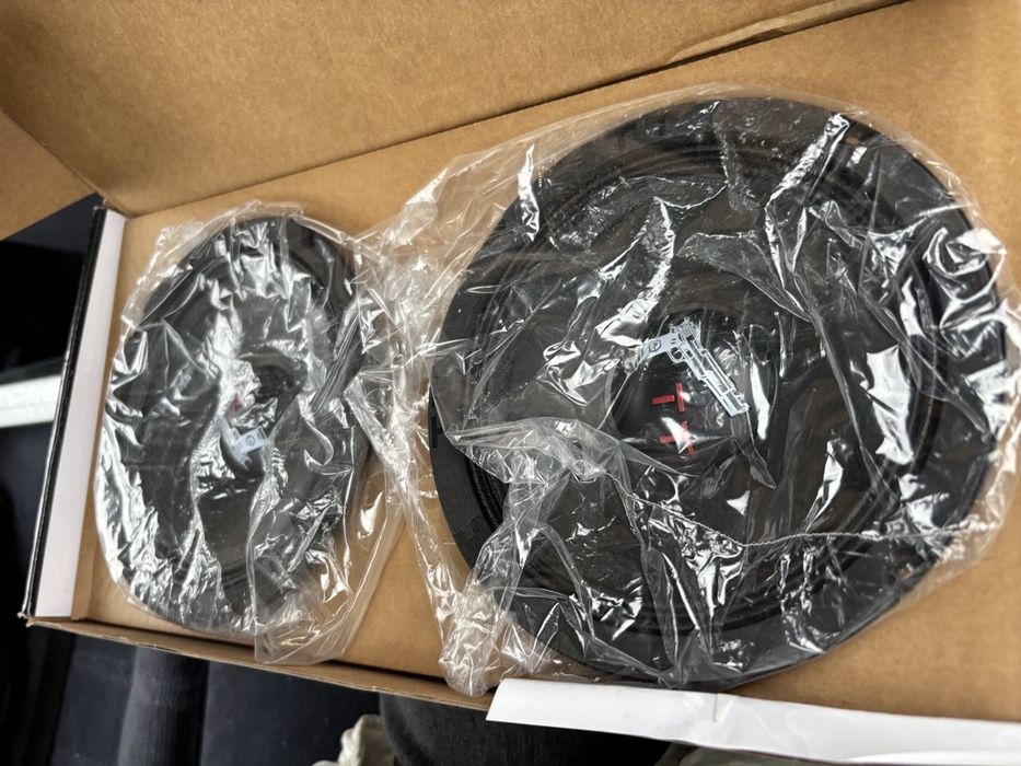 Продам динамики в машину