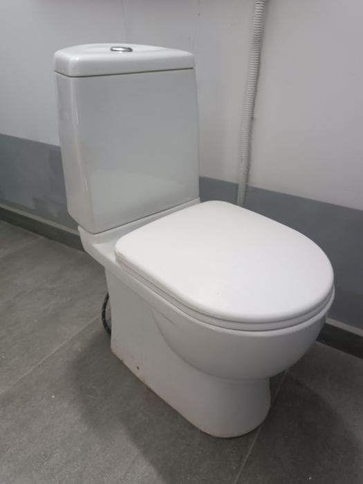 Продам унитаз в отличном состоянии.