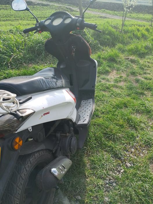 Scutere     50 funcționează