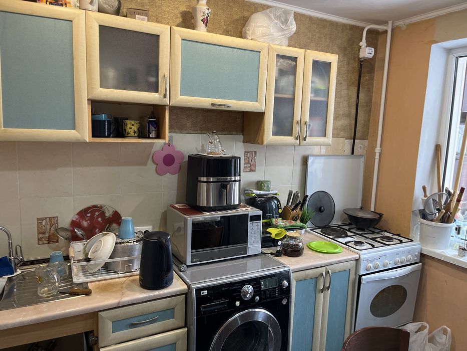 Отдам даром кухонный гарнитур