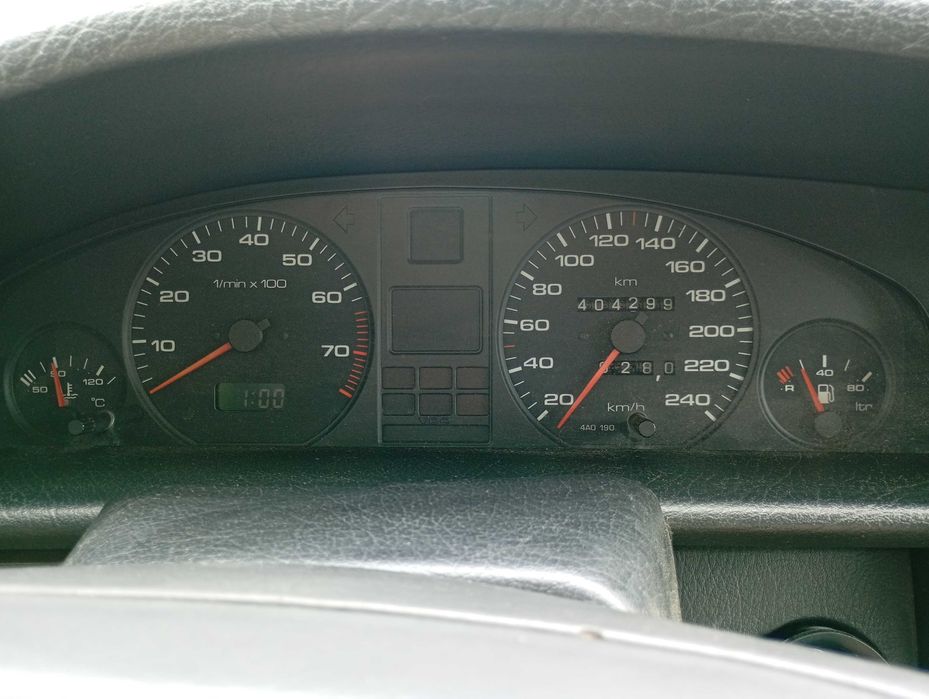 Продавам Audi 100 (4A, C4) 2. 3 E, 133 к. с.