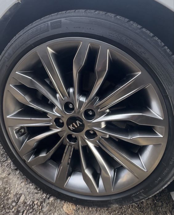 Диски Kia K7 с шинами