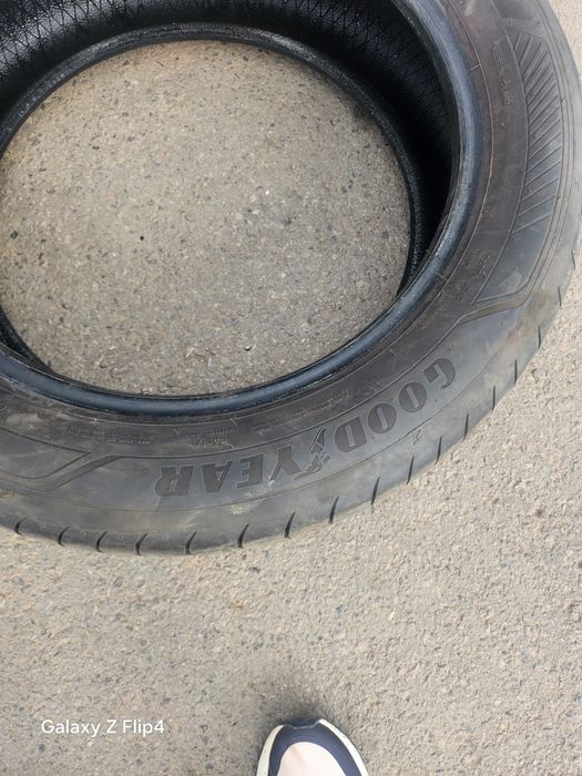 Гуми Гудиер 215 /55/ 18