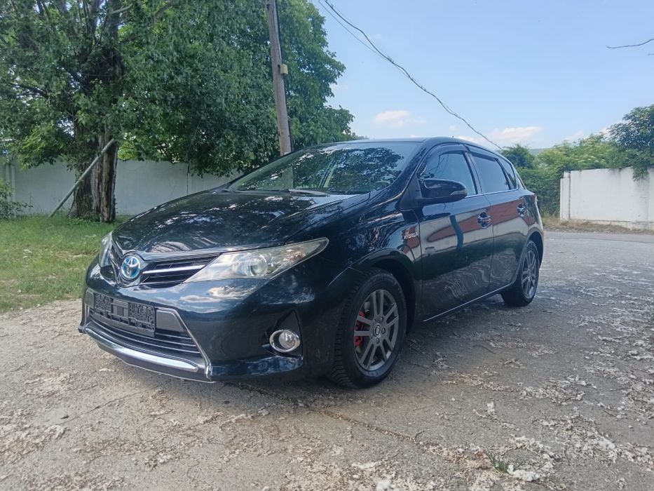 Toyota Auris Hybrid