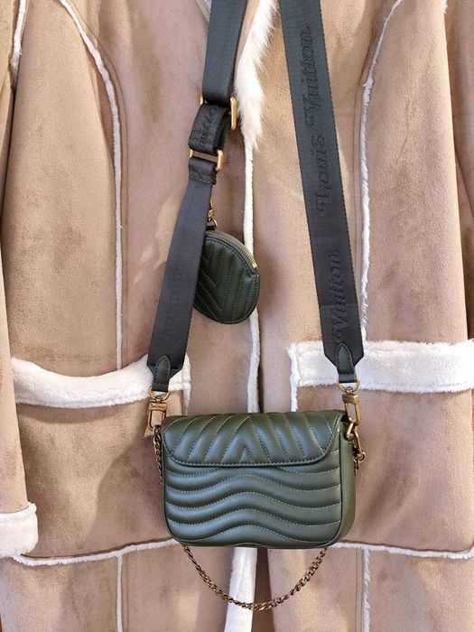 Louis Vuitton универсален аксесоар crossbody чанта от телешка кожа