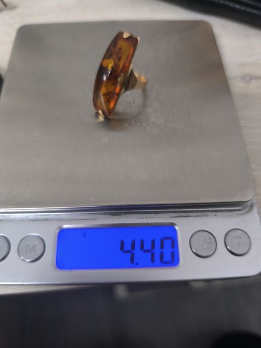 Продаю золотое кольцо