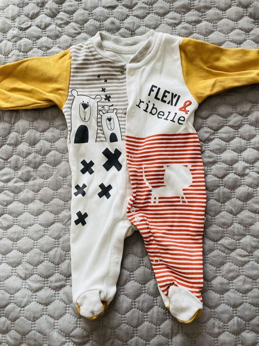 Лот детски дрешки- бодита, блузи, ританки 0-3 месеца