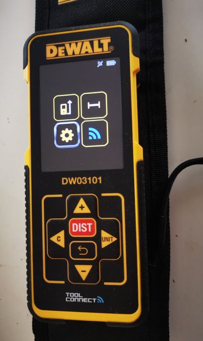 Лазерный дальномер DeWALT DW03101, дальность до 100 м