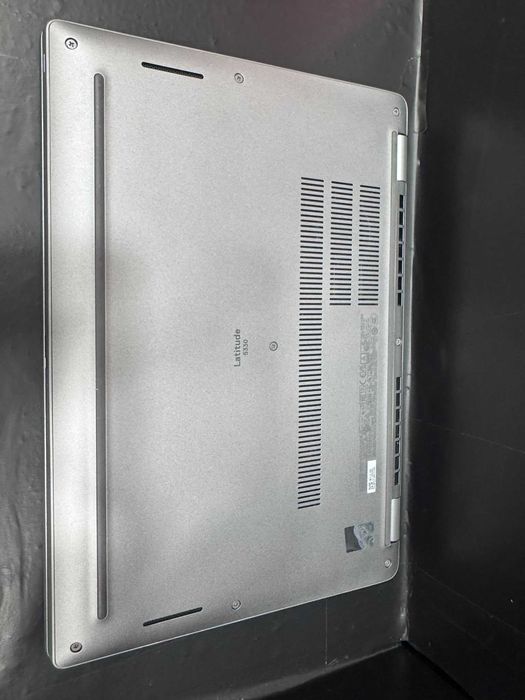 Hope Amanet P1/ DELL TOUSCHSCREEN I5-1245U , 16GB DDR 4 , 256 SSD , XE GRAPHICS / COD 40183