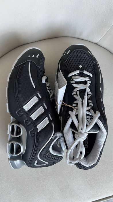 Кроссовки Adidas 37 размер