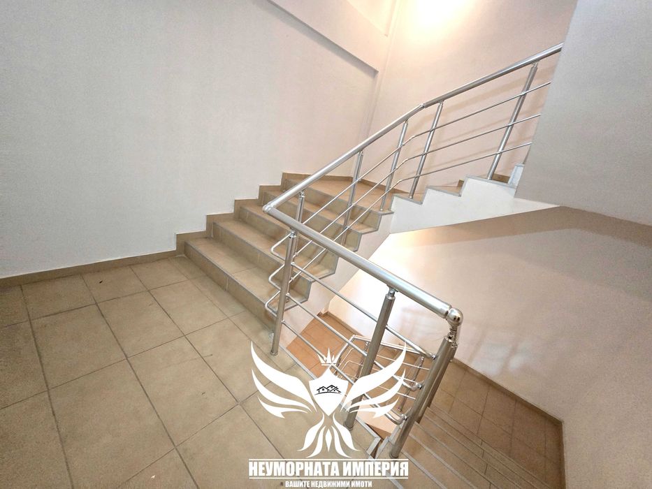 Продавам двустаен апартамент 68кв.м. на 2 етаж в гр.Велинград кв.Каменица