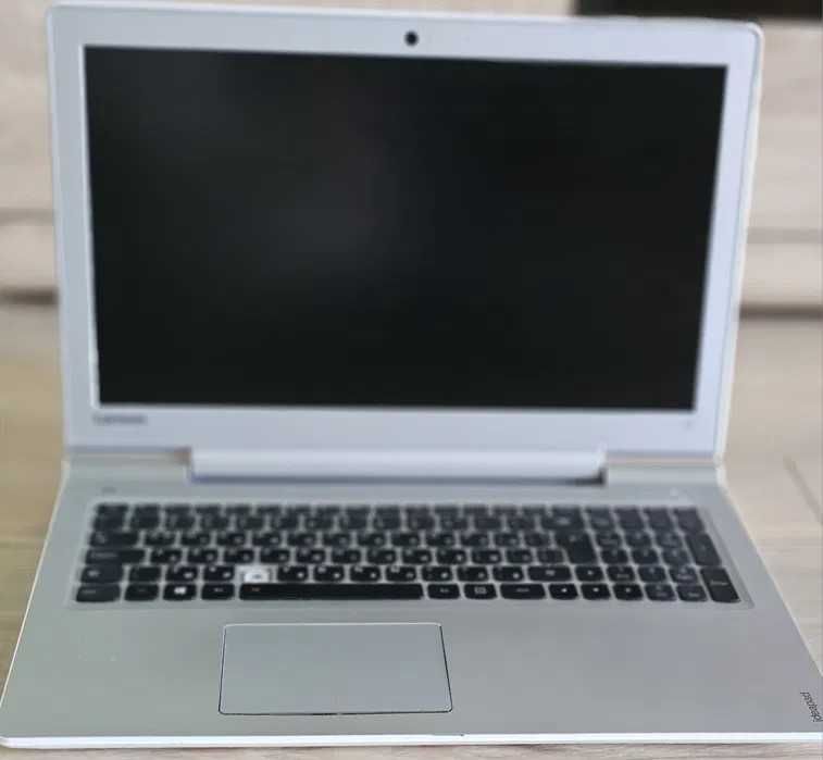 Лаптоп Lenovo IdeaPad 700-15ISK