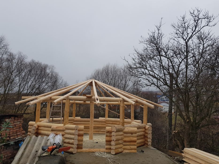 Foisoare din lemn rotund