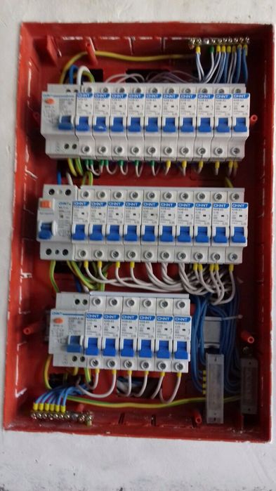 Услуги Профессионального ЭЛЕКТРИКА.