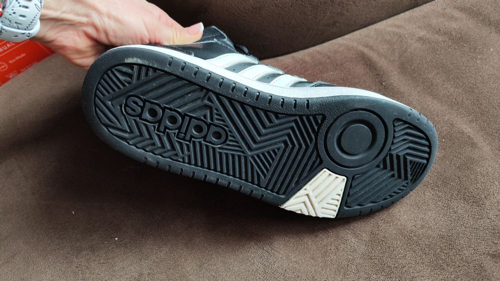 Кецове Adidas номер 39,5