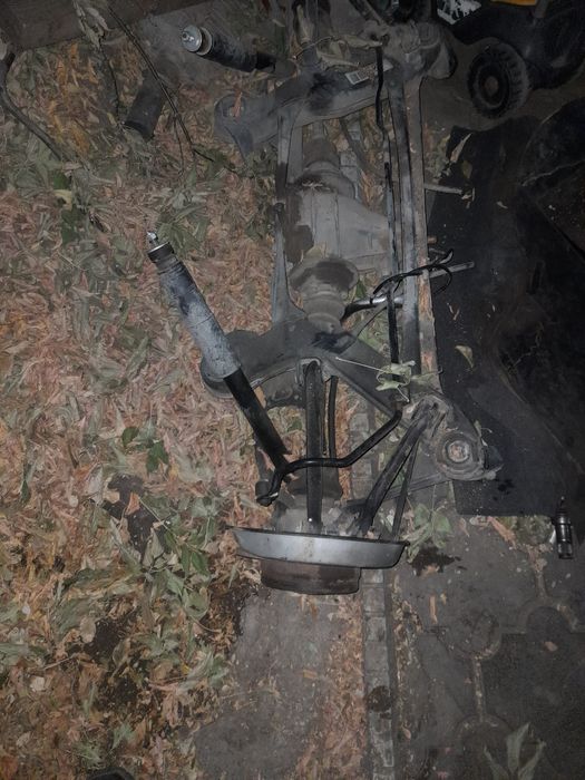 Задняя балка мерседес 190