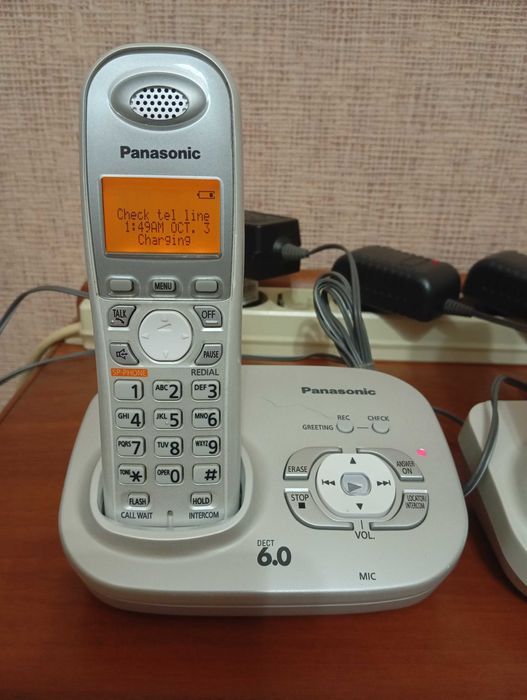 3 в 1.Продам радиотелефон три трубки на один телефонный номер.