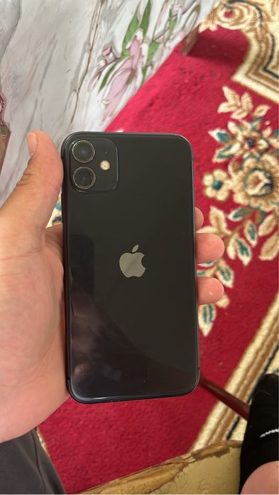 iPhone 11 эмкост 74%