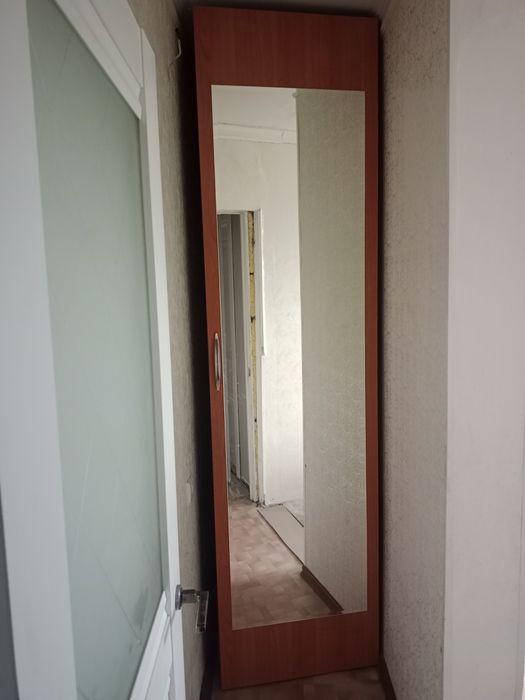 Продам шкаф вместительный