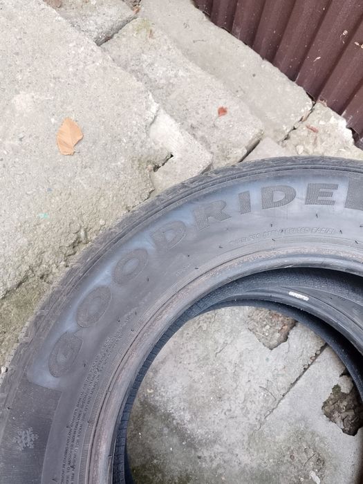 Резина 215/60/R16