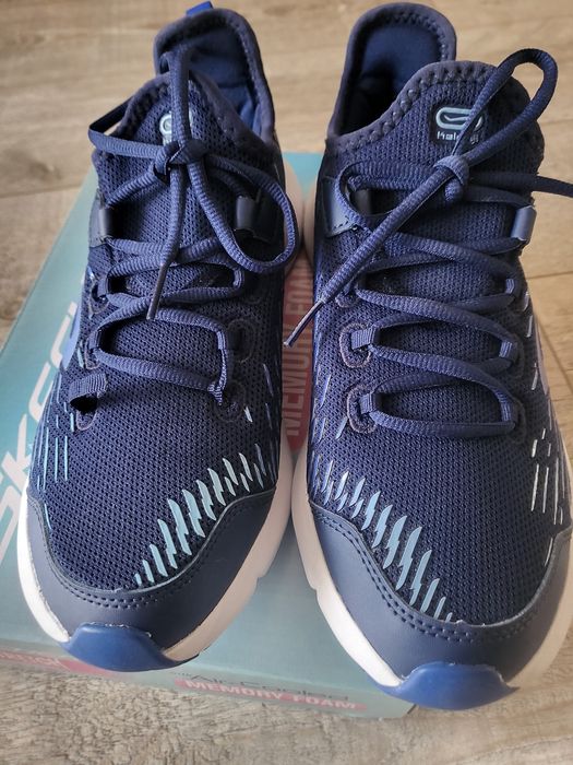 Дамски маратонки Sketchers 39 номер нови