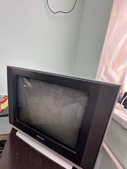 Продаю старый мебель