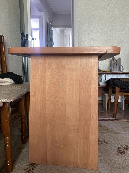Продам стол срочно недорого