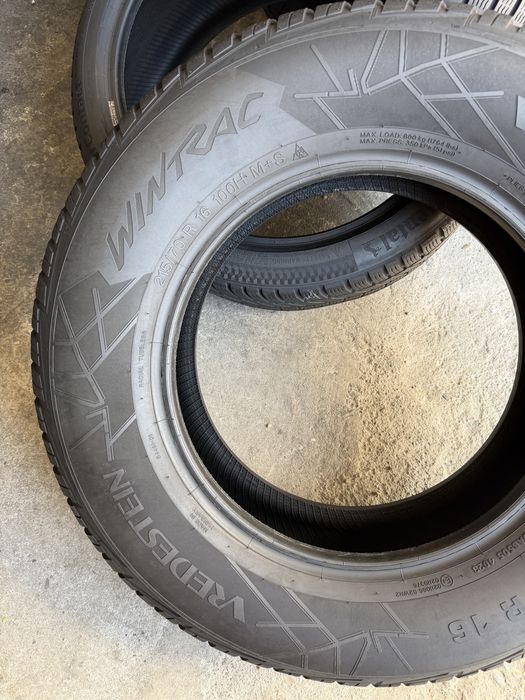 2 anvelope iarna ca NOI 215/70/16 , Vredestein , DOT 4023 , 7.5 mm