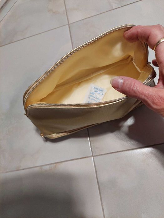 Дамски козметичен несесер. НОВ