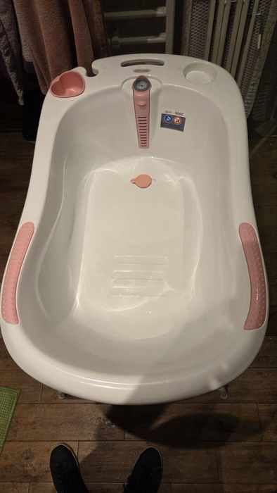 Бебешка Вана със стойка Chipolino