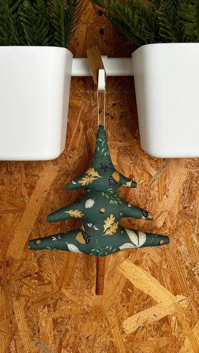 Новогоние текстильные ёлочки.