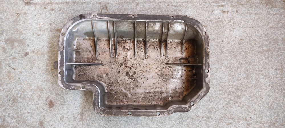 Продам поддон с М112 на Мерседес