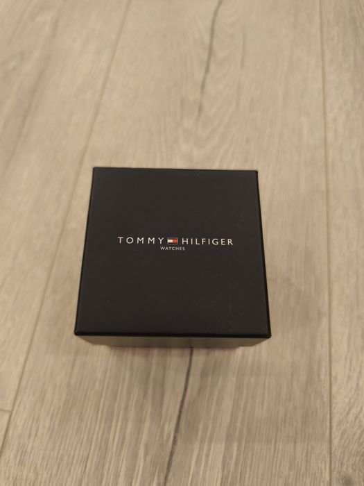 Мъжки часовник Tommy Hilfiger Daniel TH1710382 Сребрист Чисто НОВ Неизползван