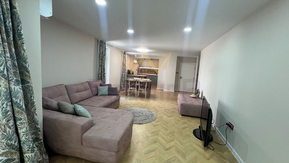 Дава се под наем Тристаен апартамент в Варна, Чайка - 110 кв.м за 1100 € - Снимка #1