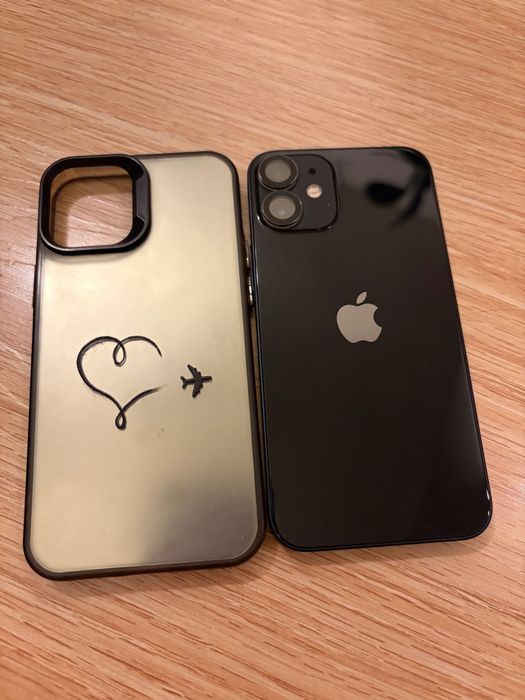 iPhone 12 mini – отлично състояние