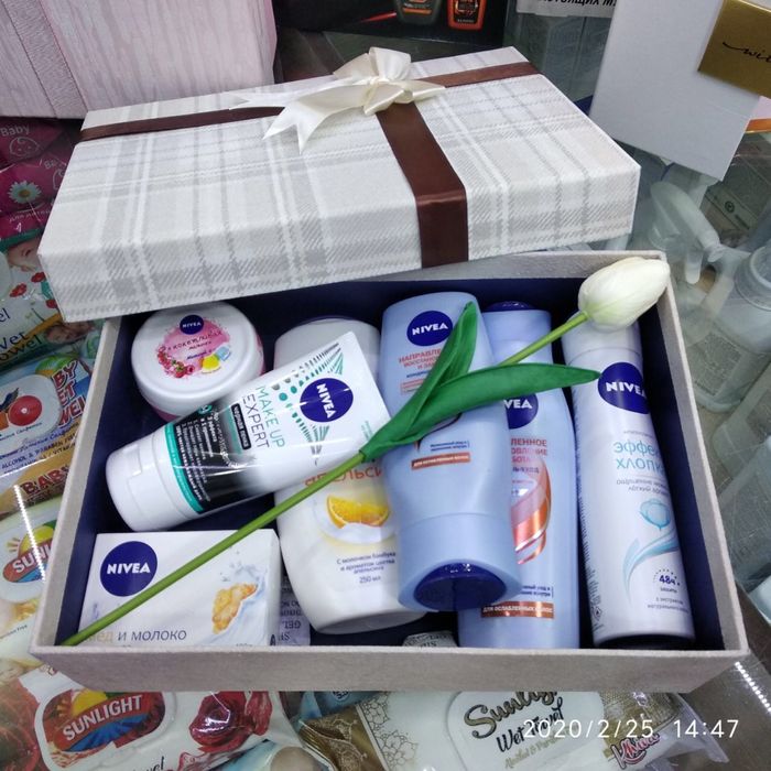 Nivea - ayollar uchun sovg’a to’plami Нивея набор 8-mart