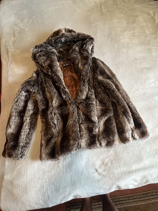 Дамско яке,носено е макс 10 пъти