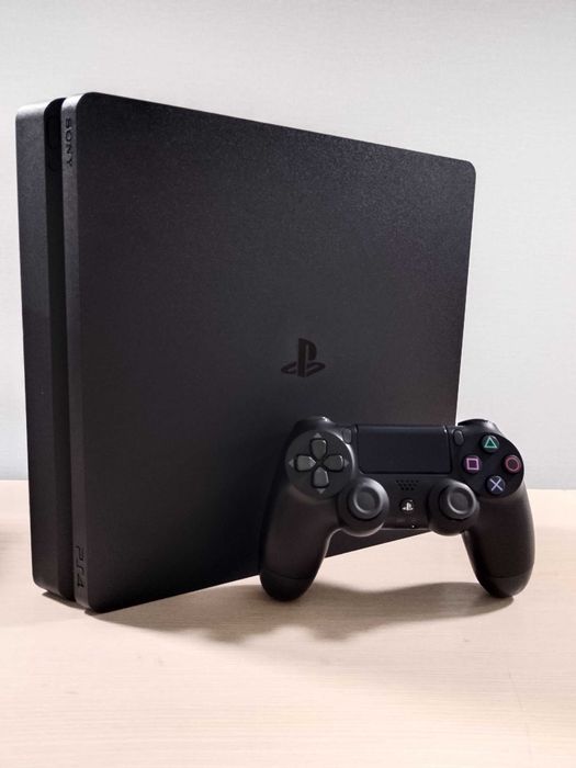 Playstation 4 slim 500 GB+ 10oyin